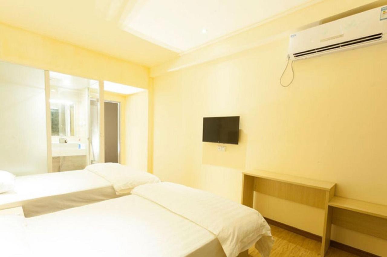 尼莫的家nemo'S Home Motel Koror Esterno foto